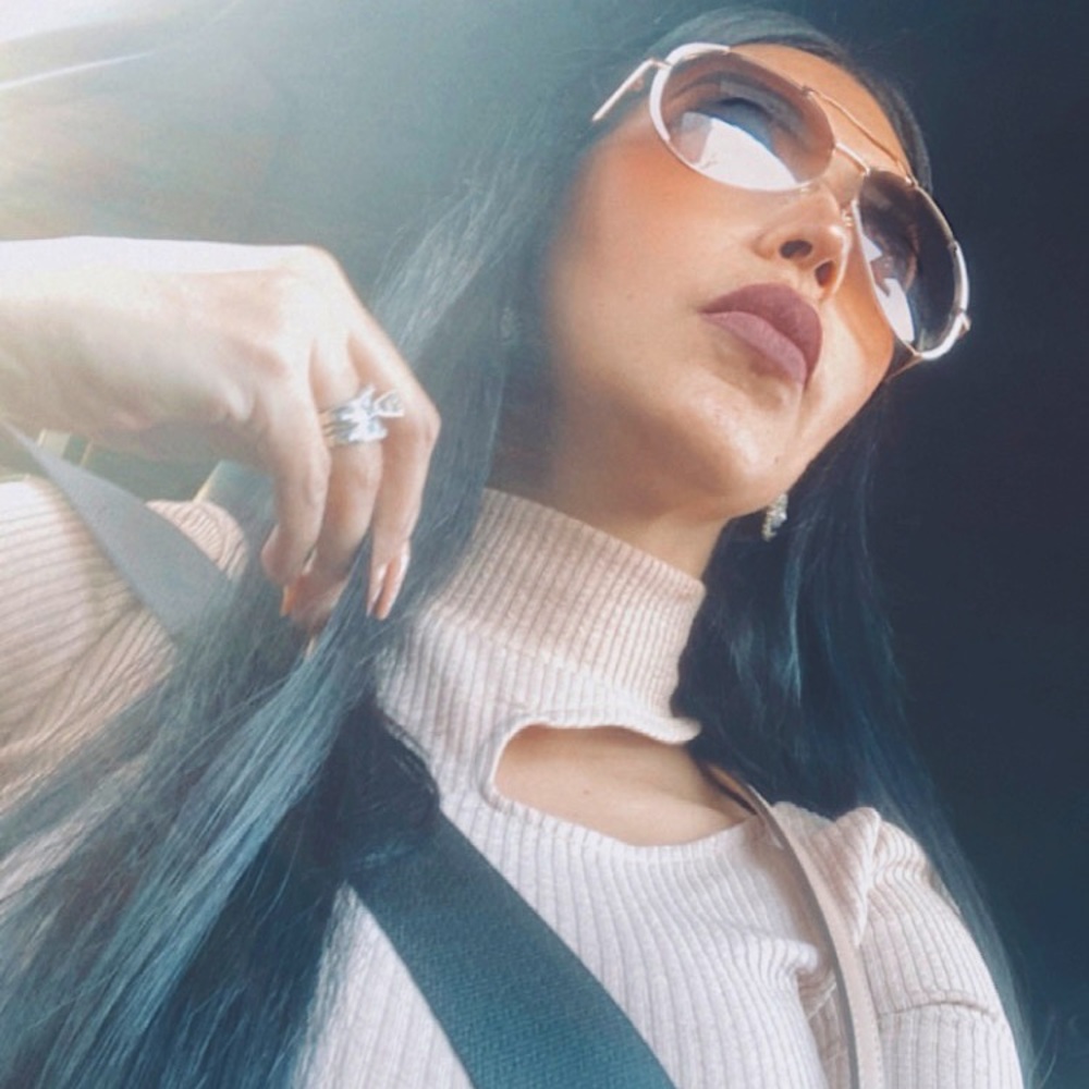 Meet your Posher, Yessica